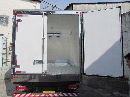 preço de bau refrigerado para caminhao 3 4